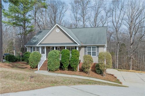 441 Carriage Ln, Linwood, NC, 27299-9569 | Card Image