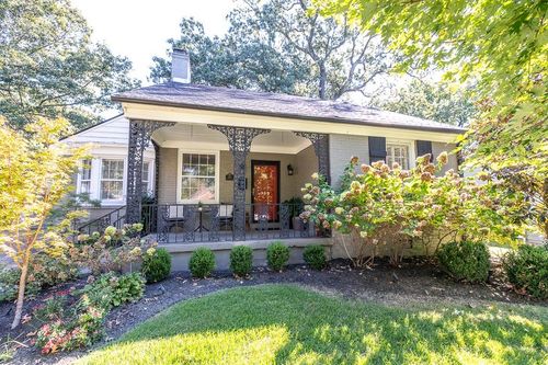 690 Rosemary Ln, Memphis, TN, 38104-4915 | Card Image