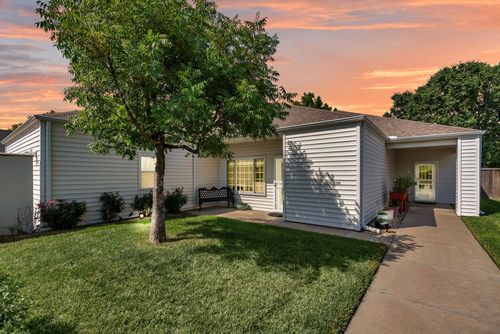 838 N Glenmoor Dr, Wichita, KS, 67206-4164 | Card Image