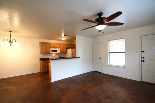 8026-8024 W Elizabeth Ln, Fort Worth, TX, 76116-5130 | Card Image