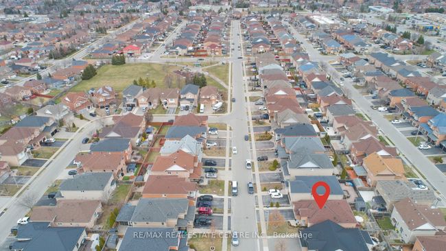 32 Pappain Cres, House other with 6 bedrooms, 3 bathrooms and 4 parking in Brampton ON | Image 40