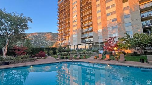 apt-111-875 Donner Way, Salt Lake City, UT, 84108-2135 | Card Image