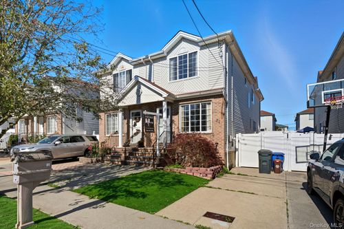 31 Beresford Ave, Staten Island, NY, 10314-4700 | Card Image