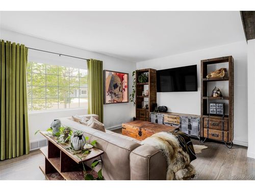 920 S Alcott St, Denver, CO, 80219-3502 | Card Image