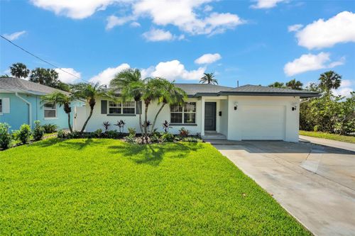 965 Bruce Ave, CLEARWATER BEACH, FL, 33767-1013 | Card Image