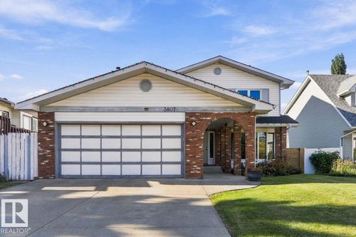 3807 36 Ave Nw, Edmonton, AB, T6L5R8 | Card Image