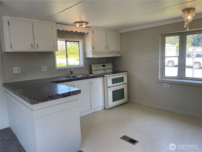 SPC-51 - 611 Cedar Ave, House other with 2 bedrooms, 1 bathrooms and null parking in Port Hadlock WA | Image 5