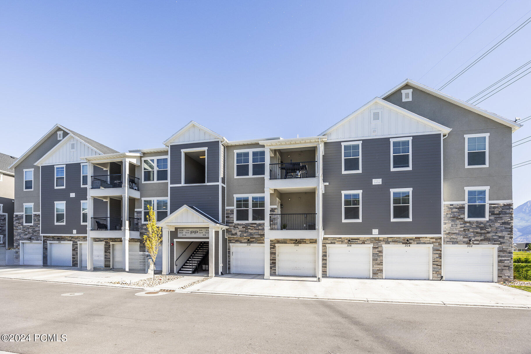 410 , Vineyard, UT 84059