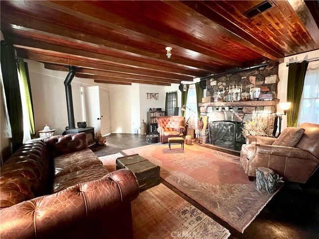 330 Sage Flats Dr, House other with 3 bedrooms, 2 bathrooms and 2 parking in Olancha CA | Image 5
