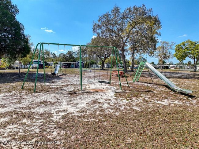 9339 Bob Cat Dr, House other with 3 bedrooms, 1 bathrooms and null parking in WEEKI WACHEE FL | Image 32