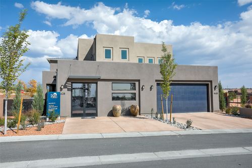 4630 Rail Runner Rd, Santa Fe, NM, 87507-0807 | Card Image