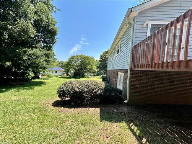 3228 W Loftyview Ct, House other with 4 bedrooms, 2 bathrooms and null parking in High Point NC | Image 29