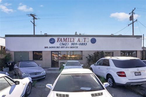 2211 Long Beach Blvd, Long Beach, CA, 90806-3158 | Card Image