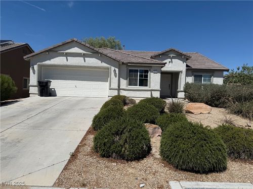 5913 Whitebridge St, North Las Vegas, NV, 89031-3829 | Card Image