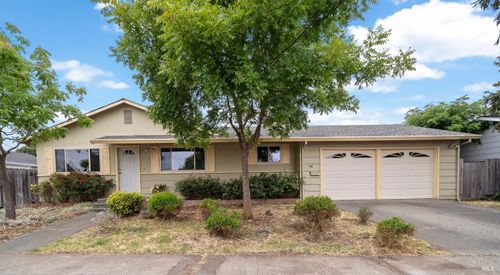 717 Willrush St, Santa Rosa, CA, 95401-8716 | Card Image