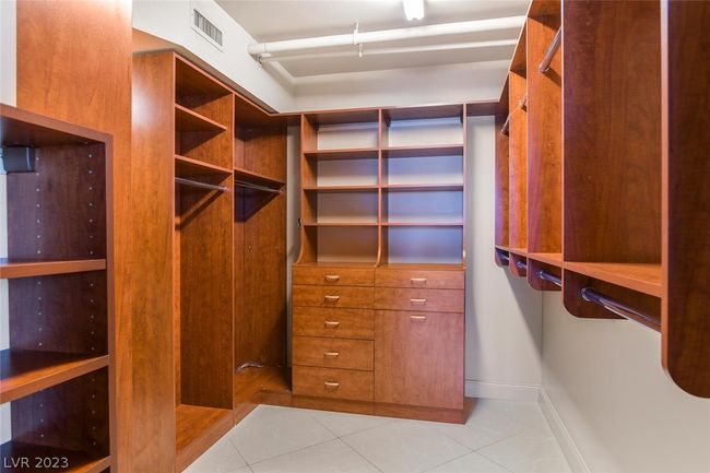 1201 - 360 E Desert Inn Rd, Condo with 2 bedrooms, 3 bathrooms and null parking in Las Vegas NV | Image 16
