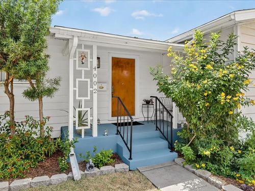 4002 Lowman St, Corpus Christi, TX, 78411-3133 | Card Image