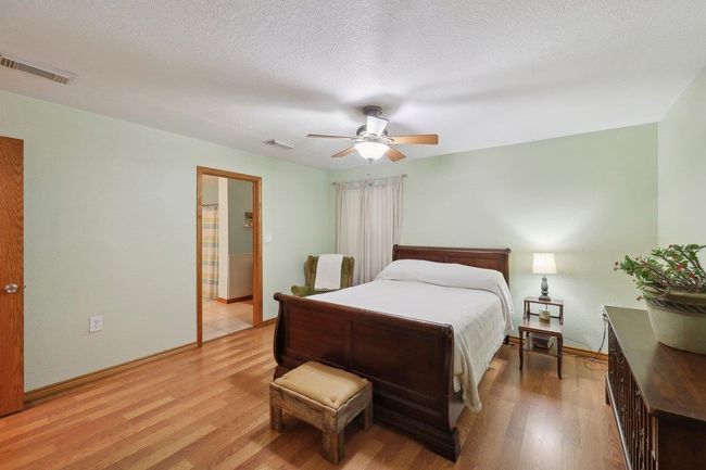 3 - 13872 Shellhammer Rd, House other with 4 bedrooms, 2 bathrooms and null parking in Winnie TX | Image 16