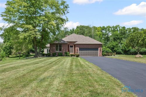 2120 Saratoga Dr, Findlay, OH, 45840-7180 | Card Image
