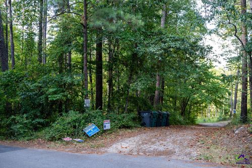18 E Mourning Dove Ct, Monticello, GA, 31064-9256 | Card Image