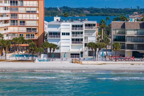 3b-16332 Gulf Blvd, Redington Beach, FL, 33708-1567 | Card Image