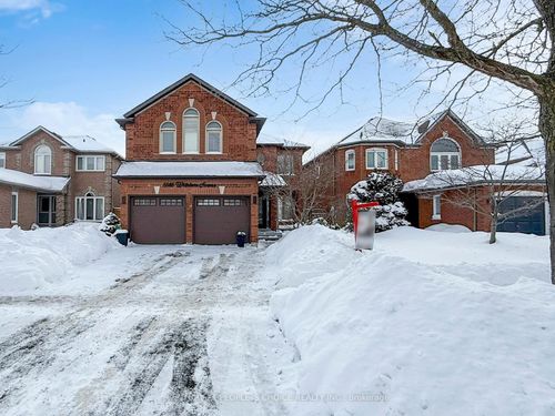 5686 Whitehorn Ave, Mississauga, ON, L5V2A9 | Card Image