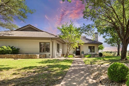 1609 Clubhouse Hill Dr, Spicewood, TX, 78669-1334 | Card Image
