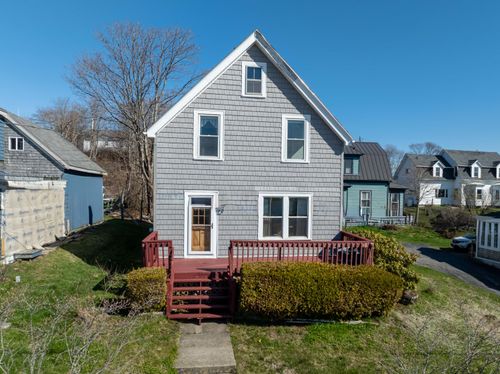 35 Washington Street, Lubec, ME, 04652 | Card Image