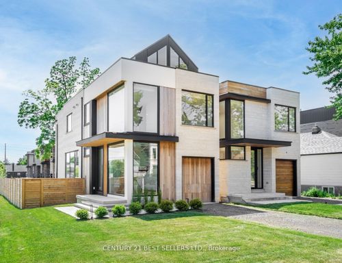 739 Ebony Ave, Mississauga, ON, L5E1A1 | Card Image