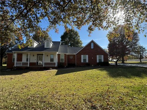 3473 Grapevine Dr, Tontitown, AR, 72762-9498 | Card Image