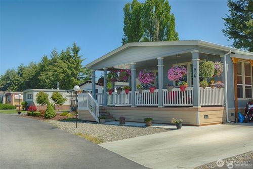 936 Mountain Villa Dr, Enumclaw, WA, 98022 | Card Image
