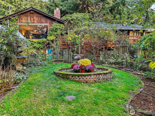 15226 26th Ave Sw, Burien, WA, 98166-2019 | Card Image