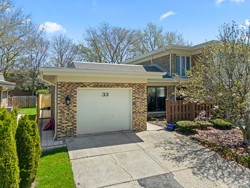 33 Sorrento Dr, Palos Heights, IL, 60463-1752 | Card Image