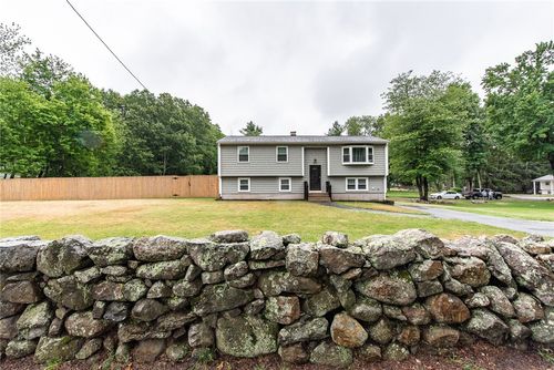 351 Hill St, Coventry, RI, 02816-7726 | Card Image