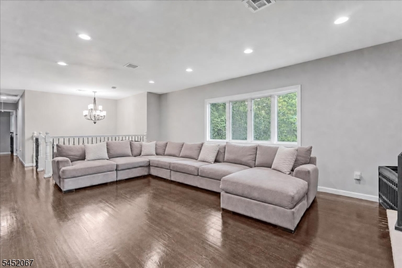 Residential in Montville Twp. 3