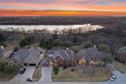 1130 Cogburn Ct, Shady Shores, TX, 76208-5126 | Card Image