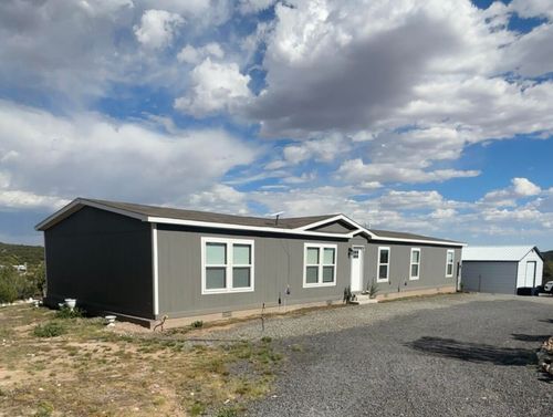 35 High Vista Dr, Moriarty, NM, 87035-5524 | Card Image
