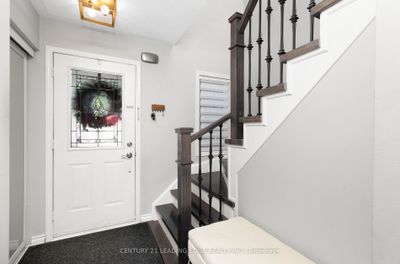 1635 Sarasota Cres, House other with 3 bedrooms, 3 bathrooms and 3 parking in Oshawa ON | Image 3