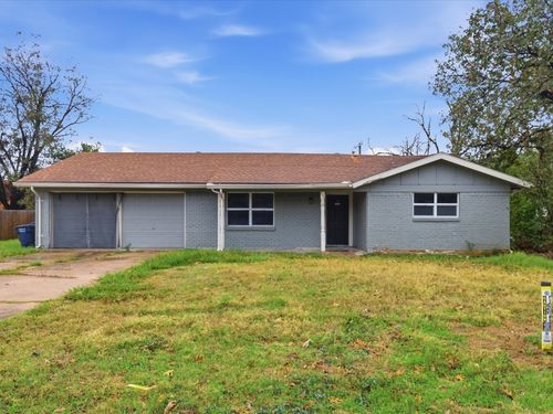 154 Cotillion Rd, Fort Worth, TX, 76134-4606 | Card Image