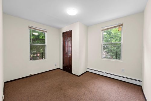 144 111th Ave, Jamaica, NY, 11435-5614 | Card Image