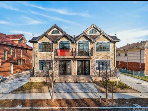 71-39 166th St, Fresh Meadows, NY, 11365 | Card Image