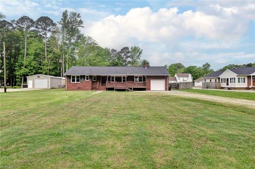 109 Old Railway Rd, Yorktown, VA, 23692-2945 | Card Image