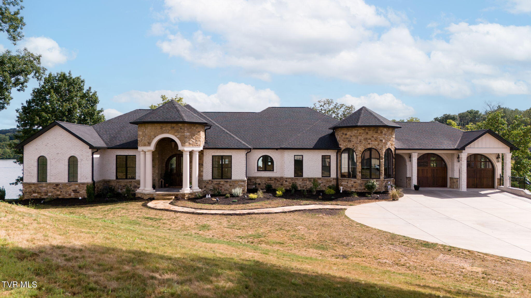 Forest Ln, Blountville, TN 37617
