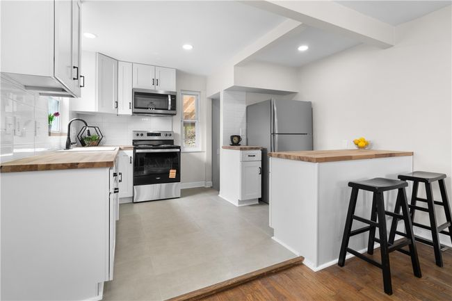 2037 Sampson St, House other with 3 bedrooms, 1 bathrooms and null parking in Wilkinsburg PA | Image 16