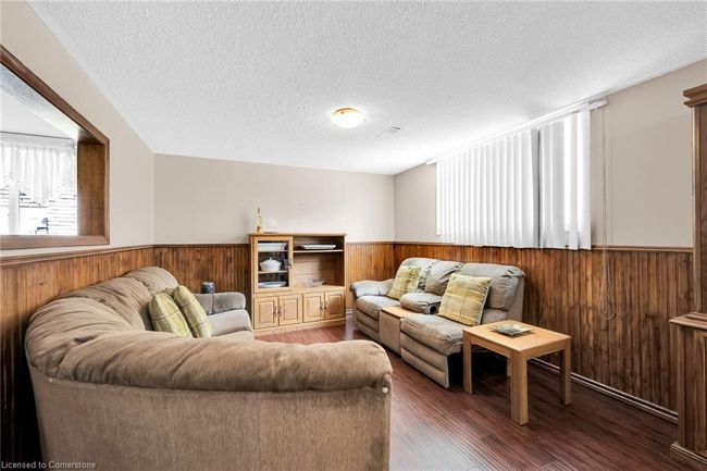 11 Algonquin Crt, House other with 3 bedrooms, 2 bathrooms and 3 parking in Hamilton ON | Image 24