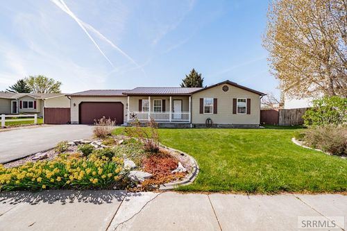 460 Hummingbird Ln, Shelley, ID, 83274-1040 | Card Image