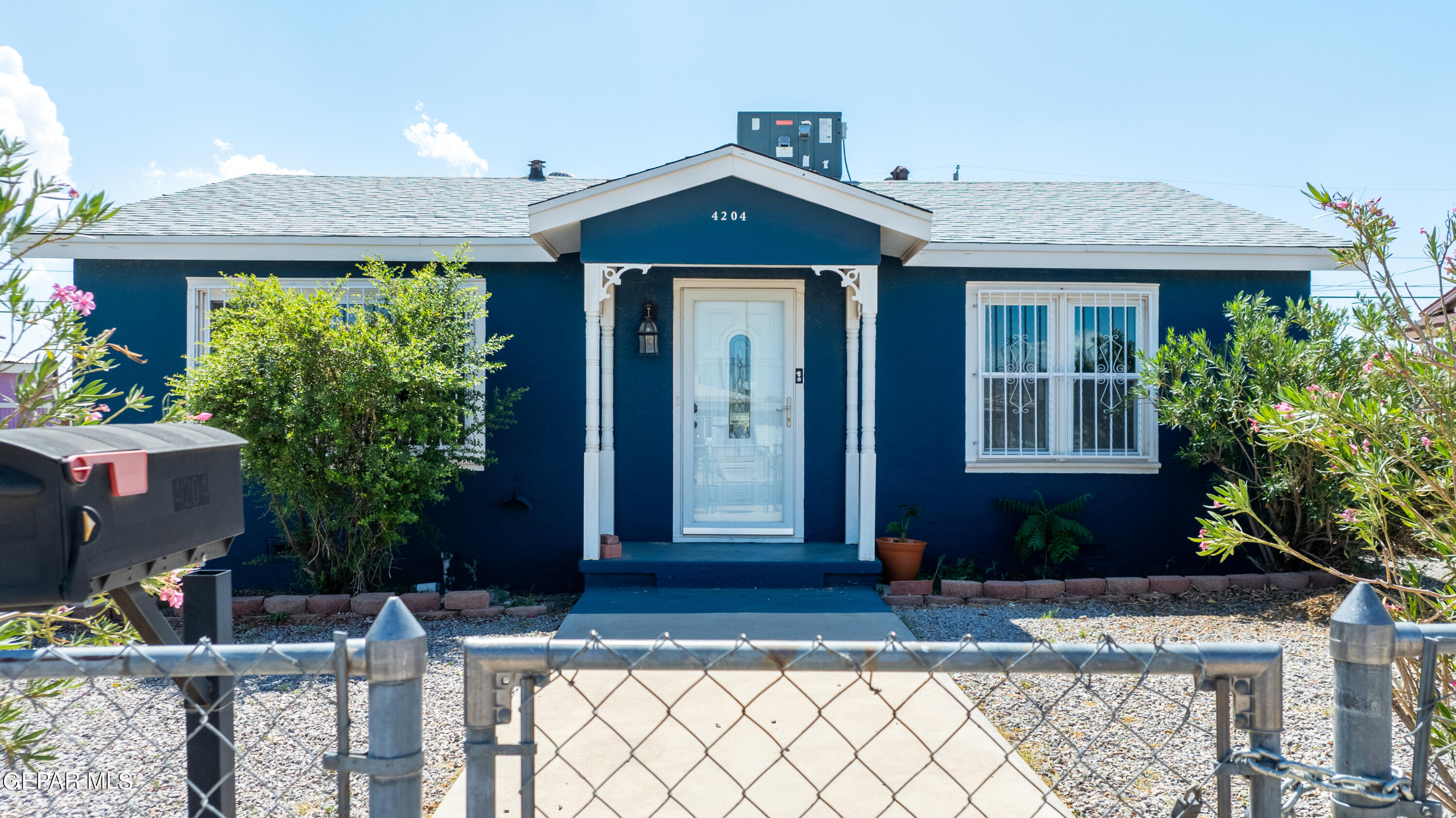 Broaddus Ave, El Paso, TX 79904