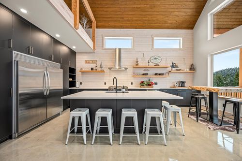 455 Arrowsmith Ave, Courtenay, BC, V9N | Card Image