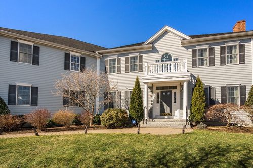 15 Jenna Cir, Needham, MA, 02492-1702 | Card Image