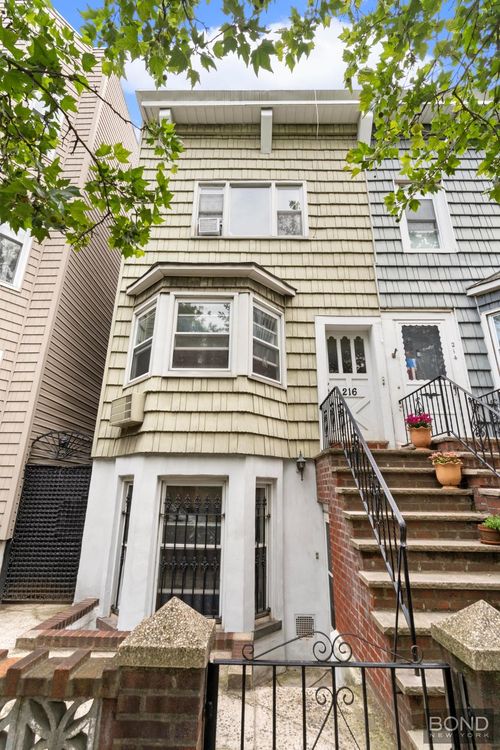 216 Monitor St, Brooklyn, NY, 11222-3651 | Card Image
